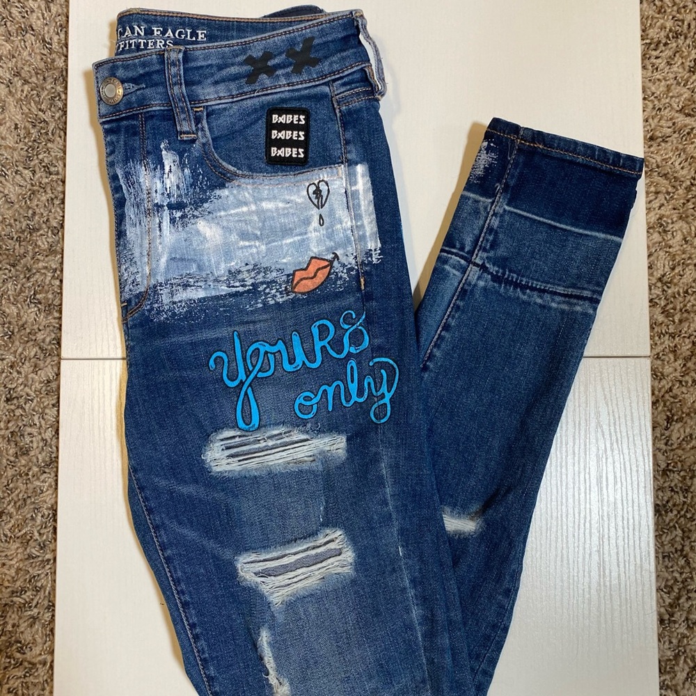 (Sold) American Eagle Hi Rise Jegging (size 8)